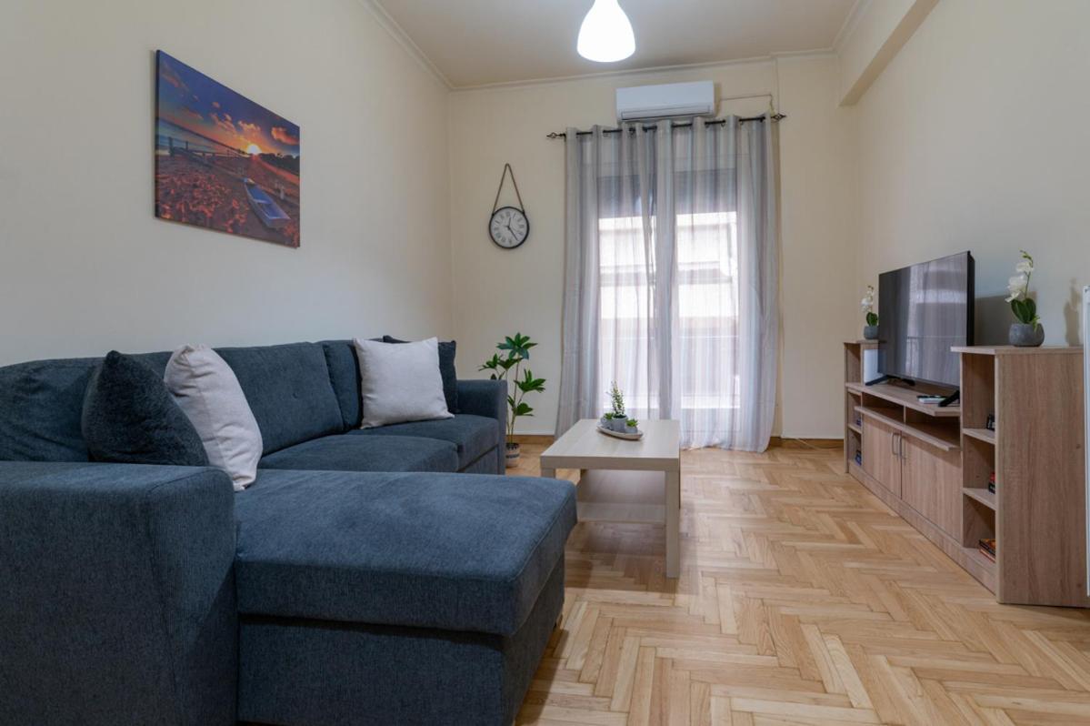 Apartment Entire Apt, Stylish, 1 Bedroom Athens