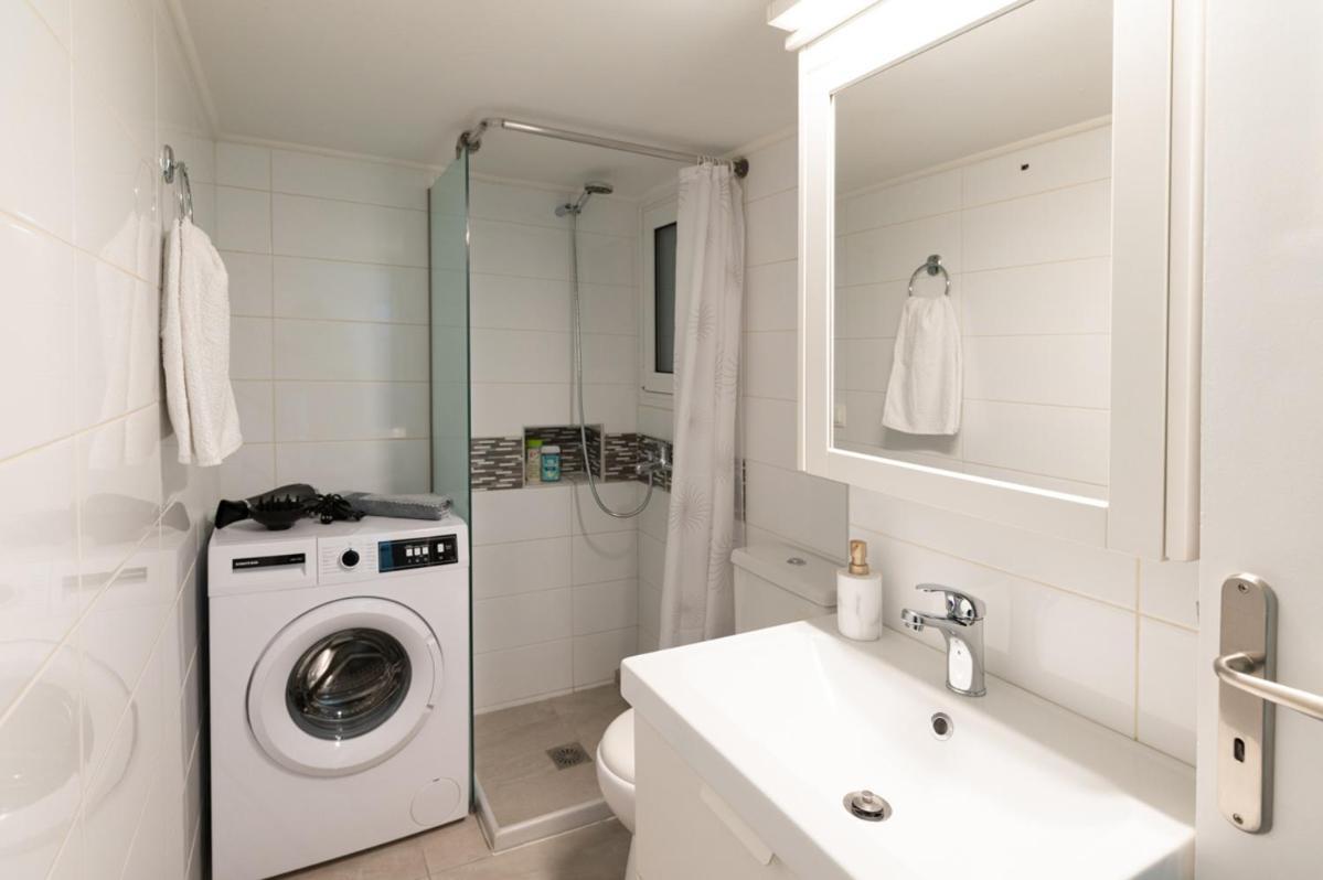 Entire Apt, Stylish, 1 Bedroom